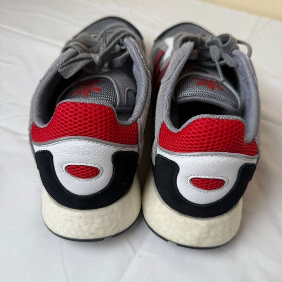 adidas Men US11 Tresc Run‎ Grey Scarlet Core Running Sneakers BOOST - Picture 4 of 7